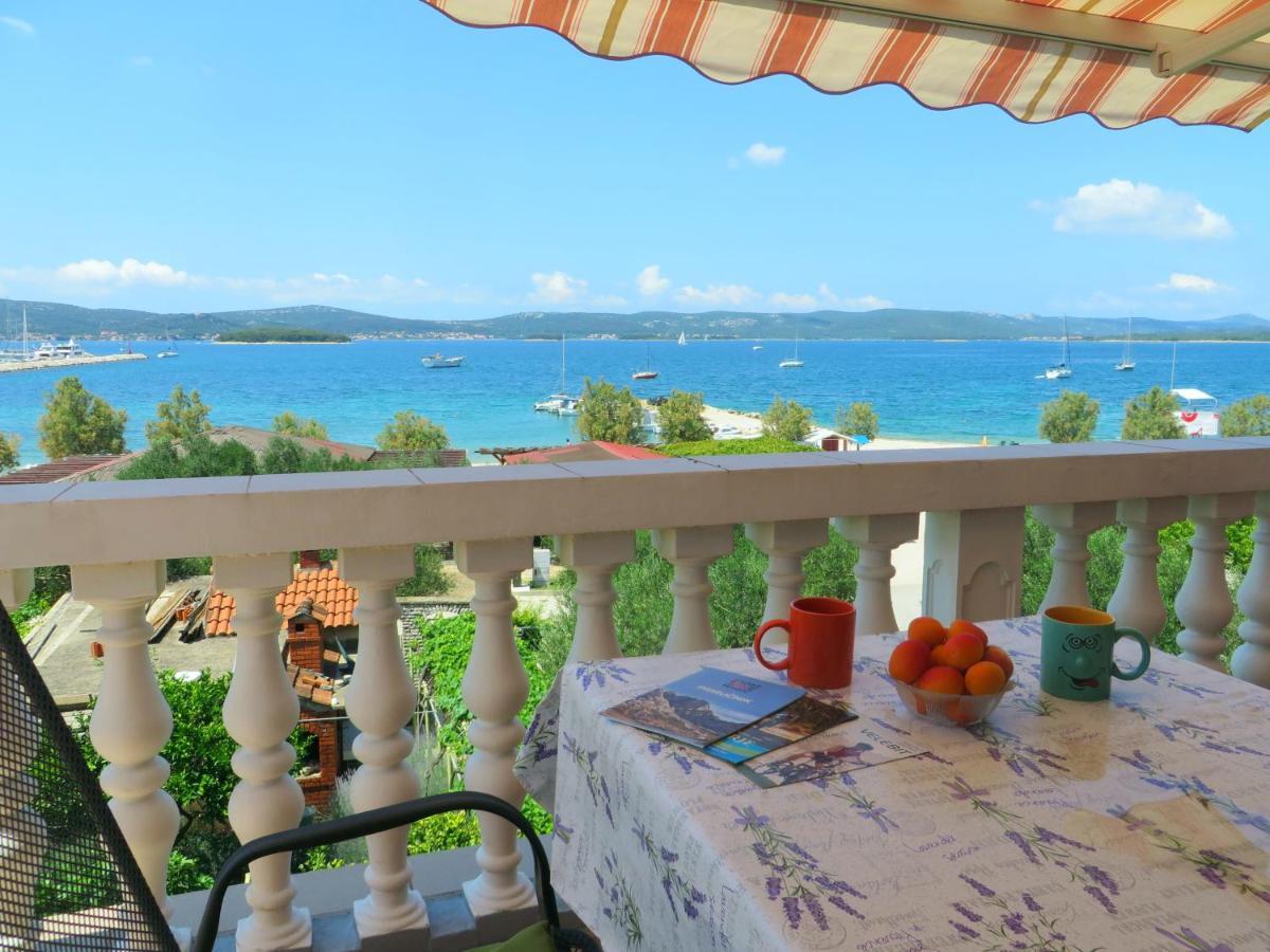 Beach Apartment Roza Biograd Oneroom - Premium Location بيوغْغاد نا موغو المظهر الخارجي الصورة